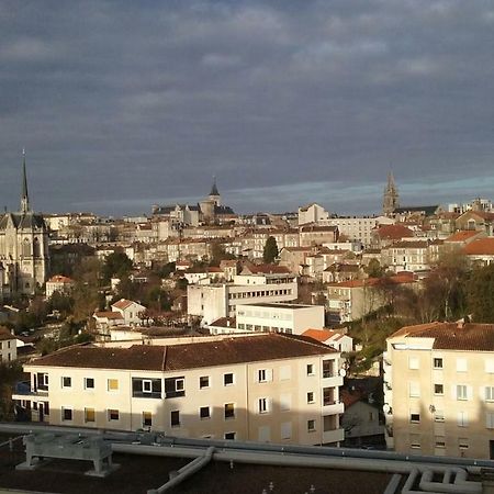 La Tour De Lavalette Panzió Angoulême Kültér fotó